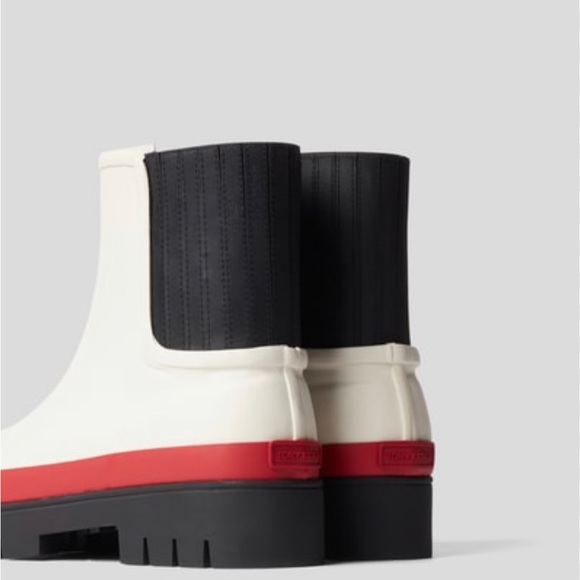 Tory Burch boot - Picture 3 of 3